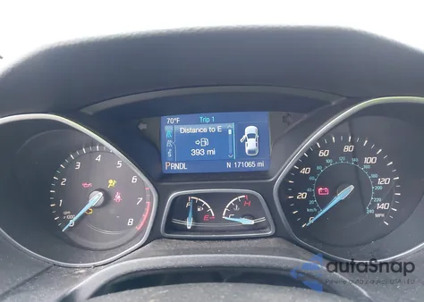 2014 Ford Focus Se z USA, uszkodzony, nr VIN 1FADP3K26EL408317